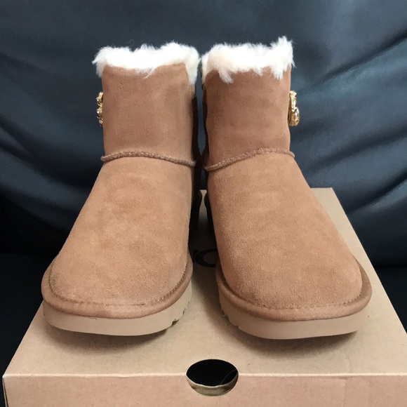 UGG W Mini Bailey Button Gem Boots